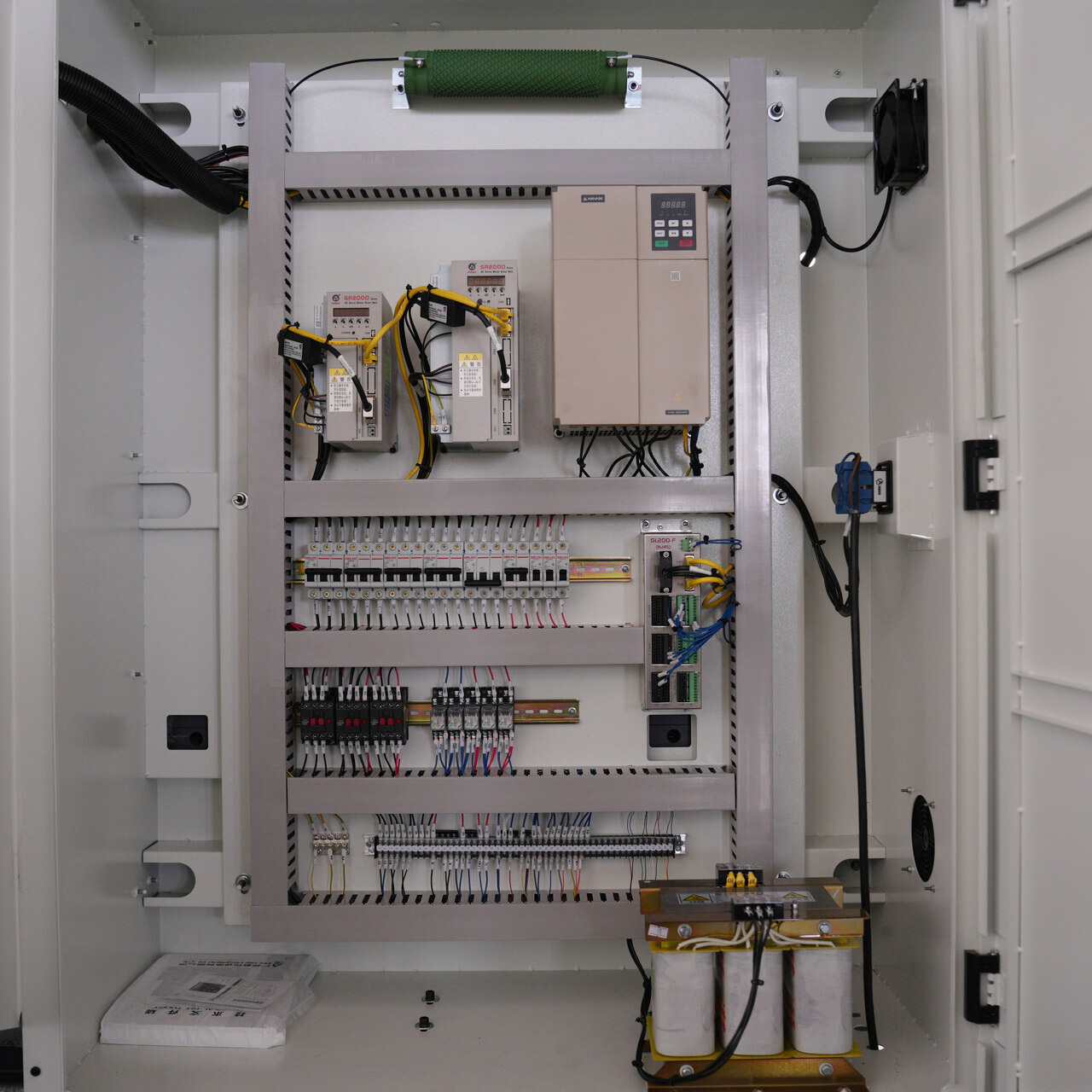 feature image 4